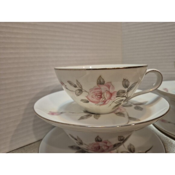 Three Castle China Garland Set Of 4 Teacups And Saucers Pink Roses - Picture 2 of 14